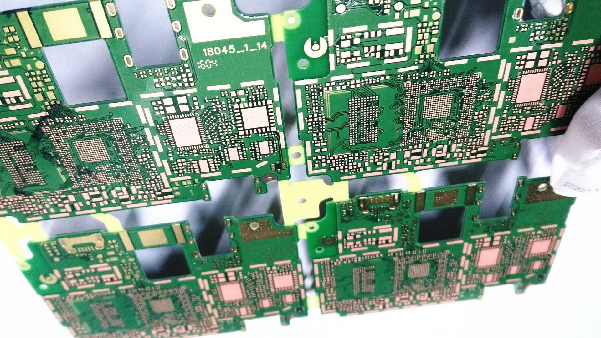 多層次感受PCB板內(nèi)部結(jié)構(gòu)，原來長這樣！